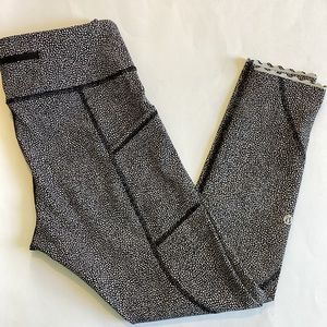 Mint! LULULEMON Tight Stuff Tight II Chakra Print Alpine